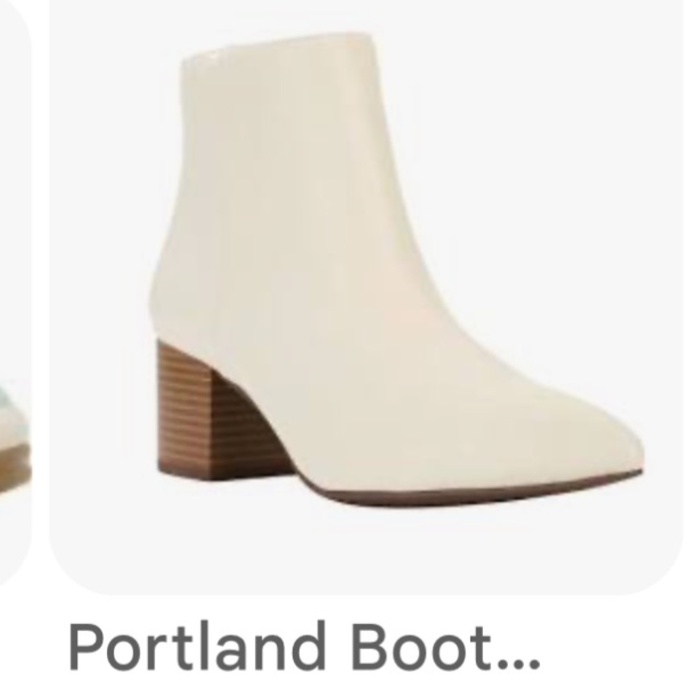 NWOT!  PORTLAND Boot Company Women's Cream Ankle Boots😍